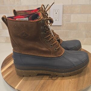 Men's Brown And Blue Ice Bay Sperry Booy Size 10.5M, NWT